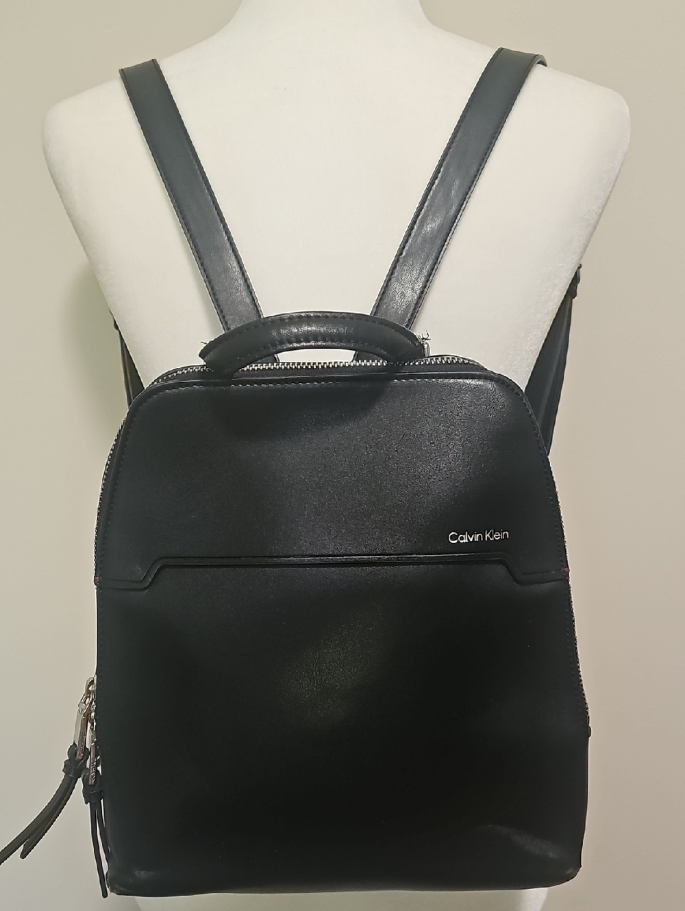 Calvin Klein Black  Leather Mini Jaspee Backpack